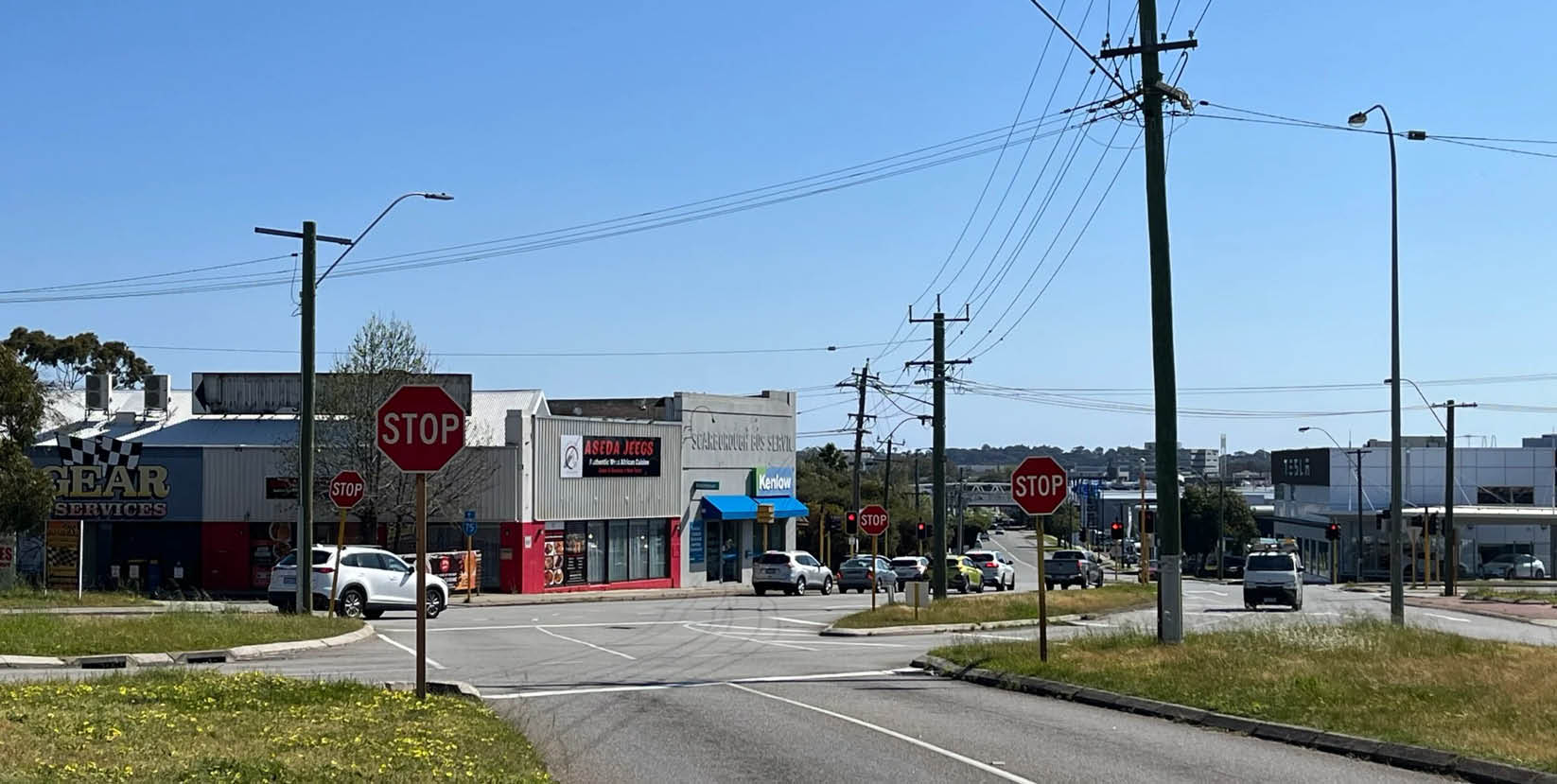 Scarborough Beach Road and Green Street roundabout to improve traffic flow