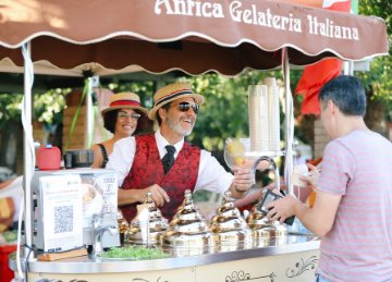 Image of Gelato vendor at Inglewood Night Markets