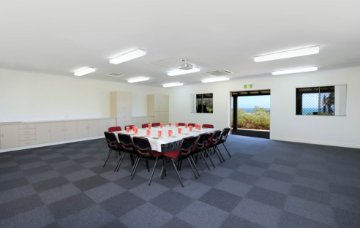 Image of the meeting room