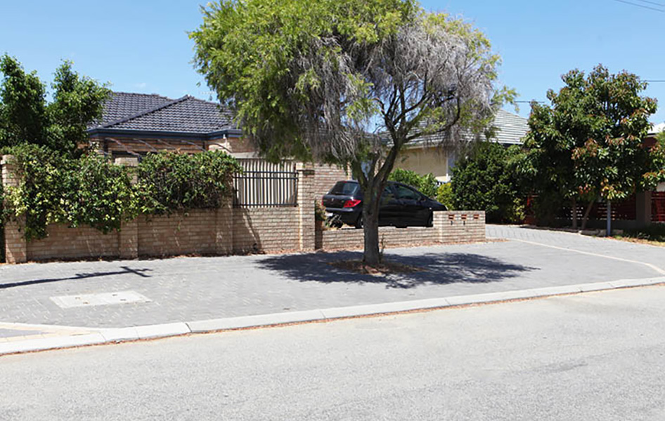 ENG_Hard-Stand-Verge_TI_946x600.jpg ENG_Hard-Stand-Verge_TI_946x600.jpg