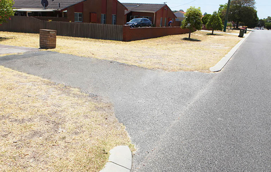 ENG_Asphalt-Crossover_TI_946x600.jpg ENG_Asphalt-Crossover_TI_946x600.jpg