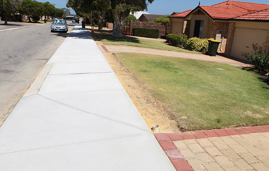 ENG_Retic-Lawn_TI_946x600.jpg ENG_Retic-Lawn_TI_946x600.jpg